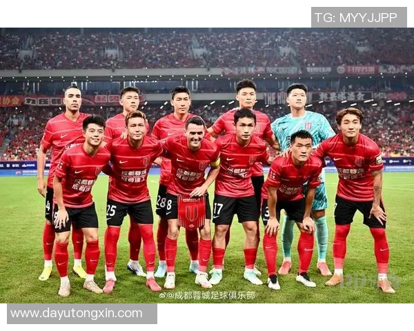 成都足球队战术变革引发热议球迷期待新赛季精彩表现