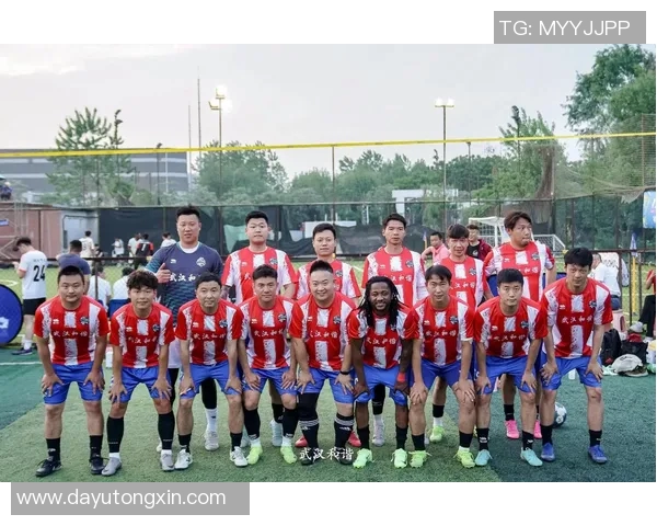 武汉足球队意识争议引发热议球迷与专家观点碰撞解析