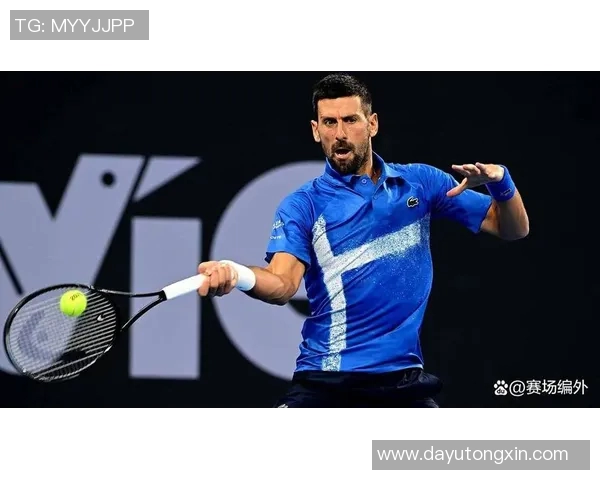 德约科维奇与西蒙的精彩对决回顾及比赛分析