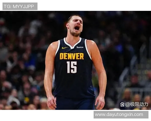 魔术与活塞激战正酣NBA赛场精彩对决引发球迷热议