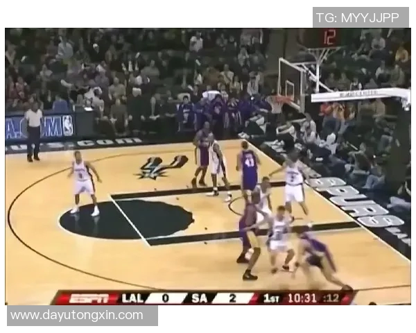 科比在01赛季对阵马刺的精彩表现与历史意义分析