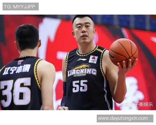 韩德君:从篮球场上的巨人到中国篮球的精神象征与未来希望 韩德君:从篮球场上的巨人到中国篮球的精神象征与未来希望