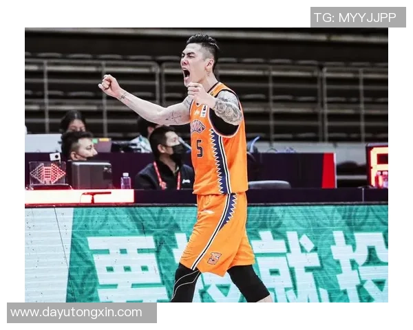 刘铮:从篮球场上的拼搏到人生舞台的精彩转身 刘铮:从篮球场上的拼搏到人生舞台的精彩转身