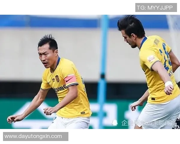 昆山队迎战江苏苏宁全力争胜两队实力对决引发球迷热议